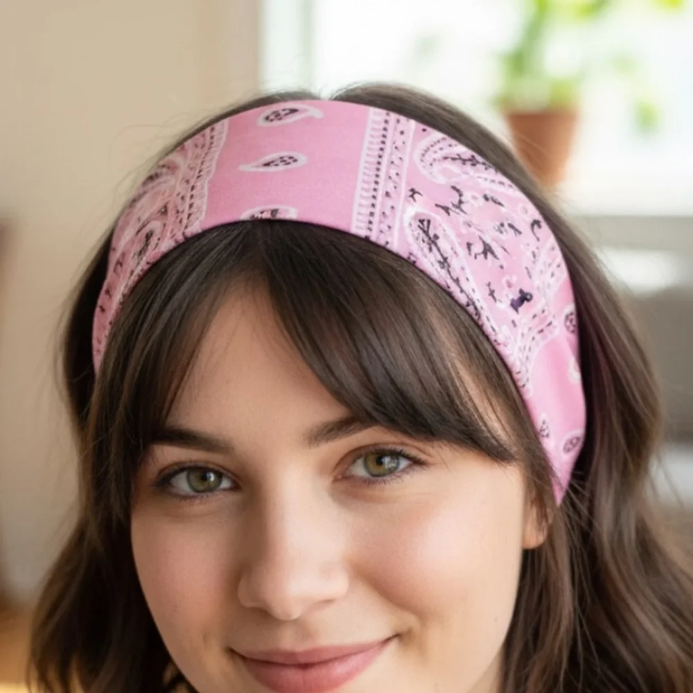 🆕 Pink Paisley/Bandana Design Stretchy Headband- NIP